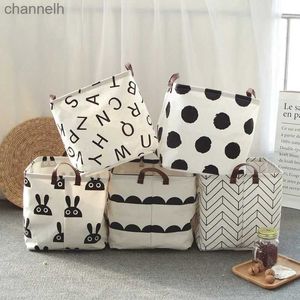 Paniers de rangement Luanqi 1PC 33x35cm Boîte de bureau Boîte à coller des sous-vêtements Panier à linge jouet en noir et blanc Sac de papeterie de bureau YQ240407