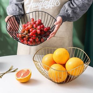 Opbergmanden Metalen Fruitmand Morden Draad Snack Brood Groente Kommen Keuken Eieren Dessert Houder Nordic Organizer Cake Stand 230613