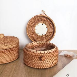 Opslagmanden Mini Handweven rattan opbergdoos met deksel rieten thee -voedsel container fruit snoep mand keuken sieraden organisator 230310