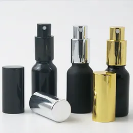Bouteilles de stockage 10 x 15 ml MaBlack brillant contenants d'huile d'essence en verre noir avec spray de qualité supérieure 1/2 oz emballage cosmétique de voyage