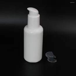 Flessen opslag 100 ml lege opaal wit lotion glas ronde serum pompfles met snap in de uitverkoop
