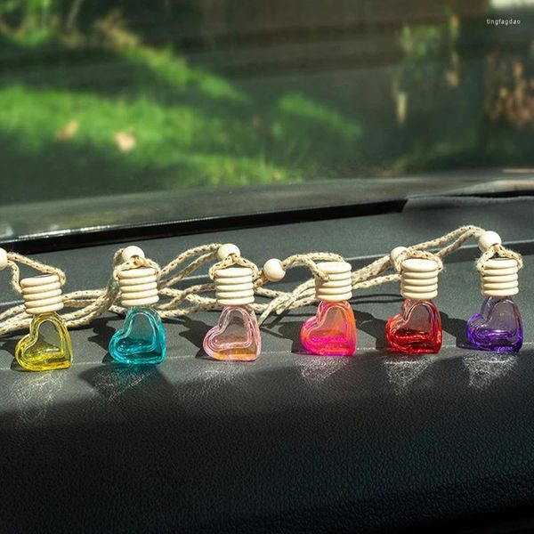 Botellas de almacenamiento 100 unids botella de perfume decoración mini ambientador de aire 6 ml coche recargable con colorido amor forma de corazón madera