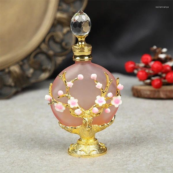 Botellas de almacenamiento 10pcs 30ml estilo europeo recargable metal vacío rosa ciruela flor flor de decoración botella de perfume de vidrio decoración del hogar hecha a mano