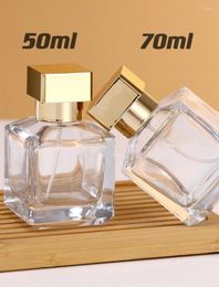Bouteilles de rangement 10pcs 50 ml carrés de parfum en verre premium spray vide à baïonnette à baïonnet bouteille Nick Besoin d'un outil