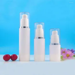 Botellas de almacenamiento 15 ml de plástico Blanco Botella sin aire Línea de plata Tapa/loción/emulsión/base de líquido/esencia de los ojos/protector solar Cosmética