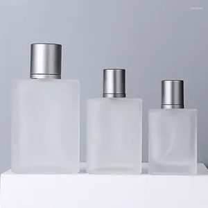 Opslagflessen 25/50 ml vloeibare spuitfles lege dispenser make -up fijne mist diy schroefdop zandstraalde glazen parfum