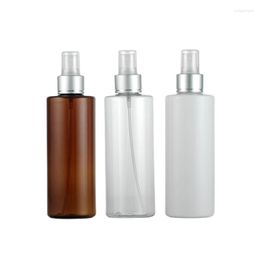 Bouteilles de stockage 250ML X 25 Fine Mist Cosmetic Empty Flat Shoulder Spray 250CC PET Perfumes Container Avec Matte Silver Collar Pump