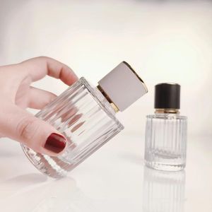 Opslag Flessen 30/50/100ML Parfum Spray Fles Draagbare Verdikte Glas Toner Cosmetische Transparante Lege Container Schroef druk Type