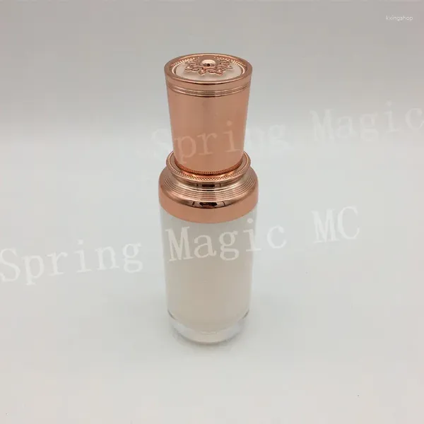 Botellas de almacenamiento 30 ml Pearl White/Gold Luxury Acrylic para loción/emulsión/base/botella de cuidado de la piel Empacaje cosmético plano de corona plana