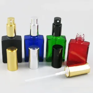 Botellas de almacenamiento 30 ml Forma cuadrada Botella de vidrio Bomba Pulverizador Loción Emulsión E-líquido Aceite esencial Suero Agua Humedad Tóner Cuidado de la piel