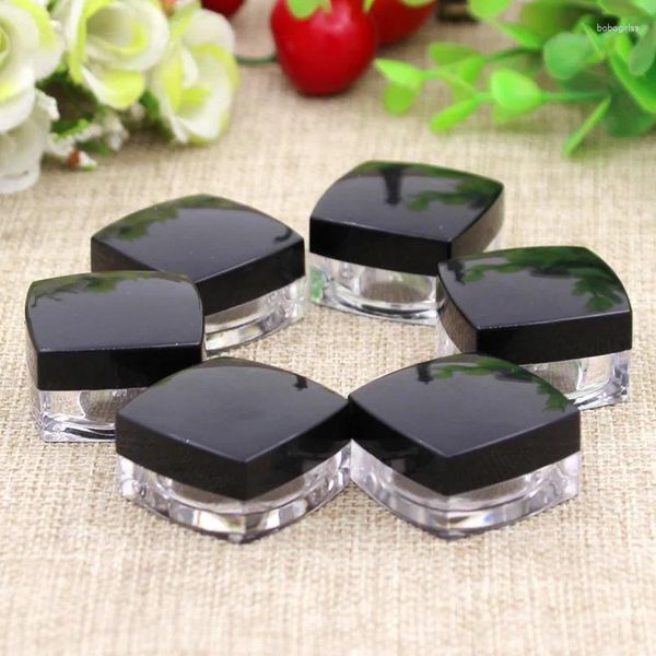 Bouteilles de rangement 3G5G Bouteille crème en acrylique Petit échantillon Boîte à échantillon Visage noir Couvre-carré Voyage 50pcs / Lot