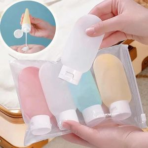 Bouteilles de rangement 4pcs / set rechargeable bouteille 60 ml de lotion en silicone en silicone tube compresseur