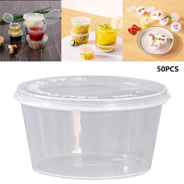 Bouteilles de stockage 50pcs 4oz petits conteneurs en plastique avec couvercles pour aliments S tasses jetables portion tasse