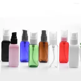 Opslagflessen 50 stks 50 ml lege cosmetische container met lotion crème pomp huidverzorging vierkante make -upomgeving