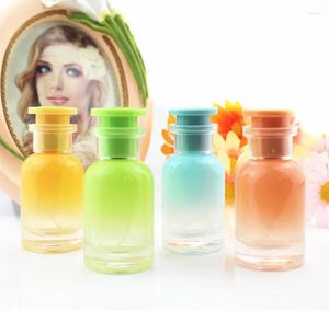 Opslag Flessen 5 stks 30 ml Dikke Kleurrijke Ronde Glazen Parfum Lege Reizen Spray Verstuiver Cosmetische Spuitfles Hervulbare