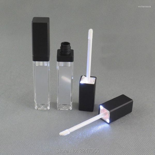 Botellas de almacenamiento 7,5 ML 20 unids/lote tubo de brillo de labios vacío cuadrado negro acrílico botella de embalaje de lápiz labial cosmético de clase alta con maquillaje de luz LED