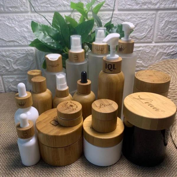 Bouteilles de stockage 70 pièces/lot 150ml bouteille en verre givré Transparent avec couvercle en bambou emballage cosmétique écologique