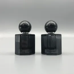 Bouteilles de rangement Black Regilable Bottle Perfume vide 30 ml Portable Maquillage carré Atomizer Fine Mist pour les hommes de voyage Femmes