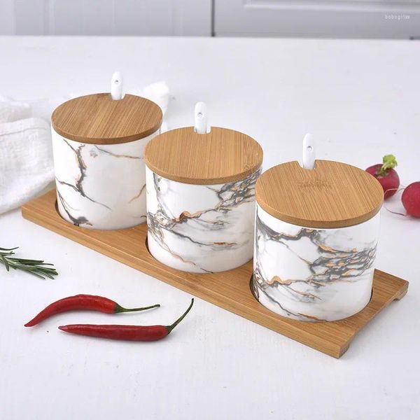 Botellas de almacenamiento Jar de condimentos de cerámica 3 piezas/set y bandeja de especias Rack Sail Pepper Herramientas para cocinar Cocina