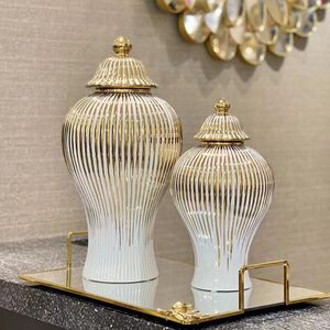 Storage Bottles Gold Stripe Jar Porcelain Tea Canister Desktop Vase Flower Arrangement General Tank Jewelry Jars Cosmetic Containers