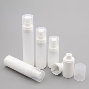 Botellas de almacenamiento, tarros, 30 Uds., 15ml, 30ml, 50ml, vacío, transparente, esmerilado, bomba de pulverización sin aire, minicontenedores de viaje, botella dispensadora blanca