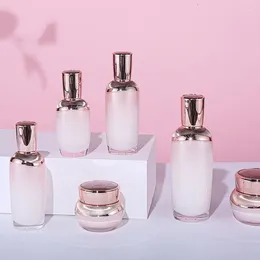 Botellas de almacenamiento Señora de lujo Acrílico Cuidado de la piel Loción Crema Frascos Plástico Rosa Cosméticos Envases Envases