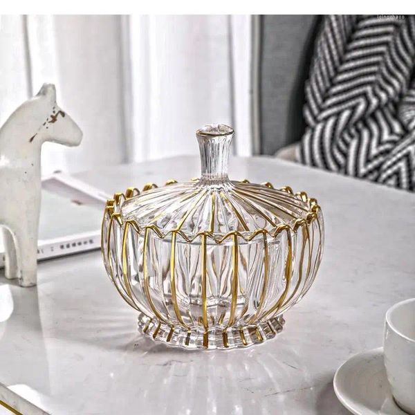 Bouteilles de rangement nordique light luxe style cristal en verre de sucre de sucre salon créatif plusieurs armoires décorées avec un couvercle en or