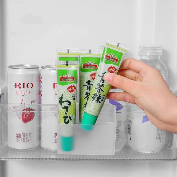 Botellas de almacenamiento Caja de refrigerador Caja organizadora multifuncional montada en la pared Cocina Pequeño contenedor colgante para desorden Salsa cosmética