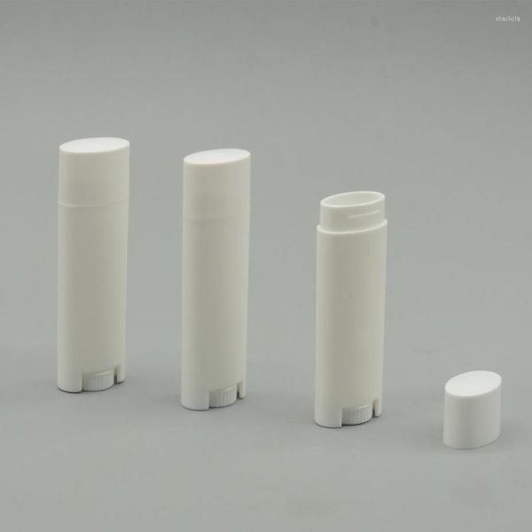 Botellas de almacenamiento Venta al por mayor Forma ovalada 4,5 g Tubo de bálsamo labial Botella de embalaje Contaienr Twist Lápiz labial vacío en color blanco