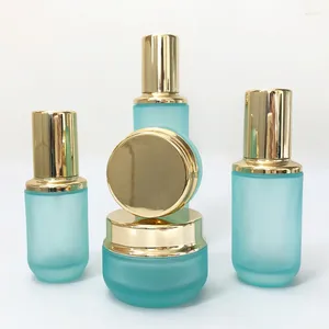 Opslagflessen yuxi mint groen plat schouderglas cosmetische set fles goud deksel pressemulsie verfrissende waterfles.