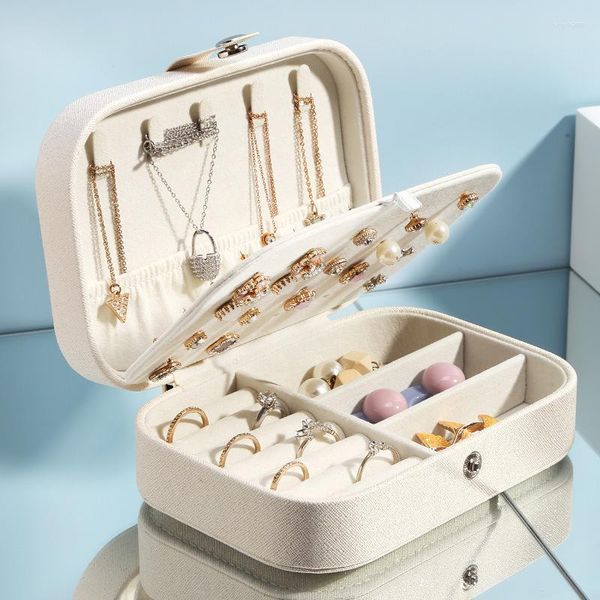 Boîtes de rangement 2022 Boîte à bijoux portable Organisateur Affichage Étui de voyage Bouton Cuir Fermeture à glissière Bijoutiers