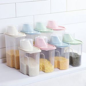 Boîtes de rangement Bacs Distributeur de céréales 1925L avec couvercle Boîte en plastique Récipient de riz Aliments Pots scellés pour les collations de fruits secs de céréales de cuisine 230907