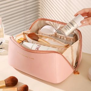 Boîtes de rangement Bacs Sac cosmétique Boîte de maquillage pour l'hygiène personnelle Brosse à dents Étui de voyage Sac à main de sport Portefeuille portable en TPU 231011