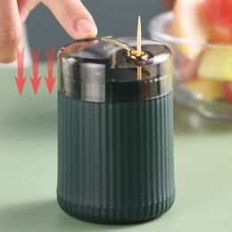 Opbergdozen Binnen eenvoudige tandenstoker doos Dispenser Ceative Push Automatic Eject Jar Holder Huishoudelijk Geschenk Home Gadget 221008