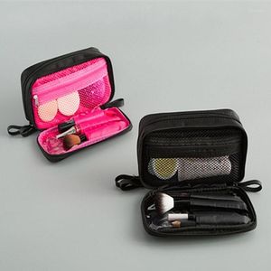 Boîtes de rangement Sacs de maquillage de beauté en nylon de voyage à double couche Cosmétiques imperméables Organisateur de salle de bain pour femmes Sac de vaisselle de bain portable