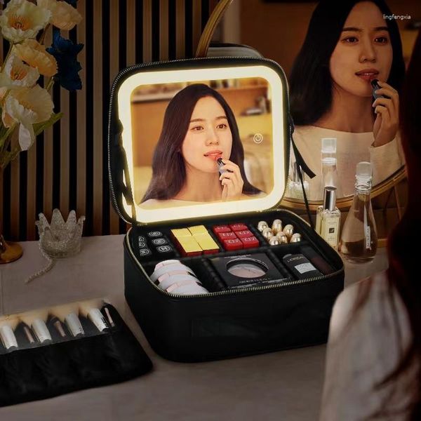 Boîtes de rangement Sac cosmétique de luxe pour femmes avec lumière LED avec sacs miroir pour femmes boîte d'organisateur de maquillage capacité en PU étui de voyage portable