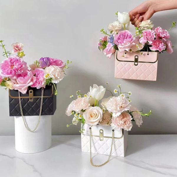 Cajas de almacenamiento Caja de flores portátil Bolso de papel plegable Bolso de cuero Bolso de boda Caja de regalo de fiesta de rosas Embalaje de pastel de cumpleaños 231208