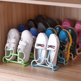 Supports de stockage Racks 10PCS / Set Creative Multi-Function Shoe Rack Enfants Enfant Chaussures Stand Étagère Suspendue Séchage Chaussures Cintre Rack Économiser De L'espace Organisateur 230217