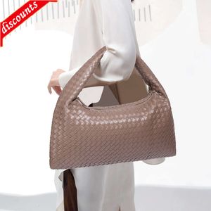 Sac Design de haute qualité, tendance et à la mode, tissé à la main, nouveau sac à main de transport de grande capacité, Niche haut de gamme pour femmes