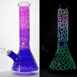 Resplandor en la oscuridad Big Bongs Tuberías de agua Tubo recto Bong de vidrio Cachimbas Plataformas petroleras Percolador Heady Glass Beaker Base 3D Trabajo hecho a mano 7 mm de espesor