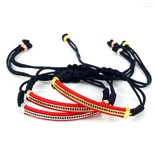 Strand 5 unids / lote Charms Joyería de los hombres Tira de color oro rosa con cuero rojo Pave Black CZ Zircon Pulsera de macramé unisex ajustable 2024