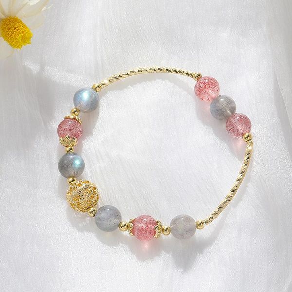 Brins de perle en or placage doré balle creux de fraise naturelle cristal de lune bracelets pour femmes cadeaux de bijoux de mode ybr56