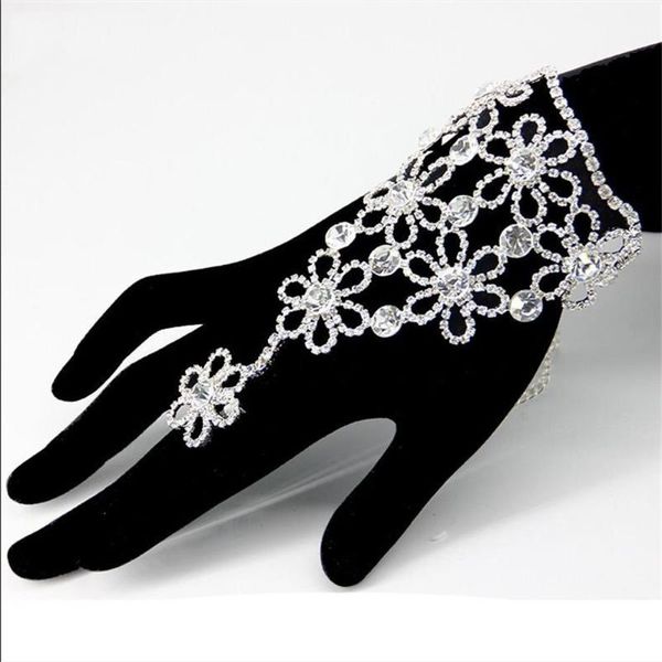 Strand Beaded Strands Luxury Flower Rhinestone Hand Back Chain Sexy Shiny Crystal Ladies Pulsera Anillo Banquete Joyería Temperamento