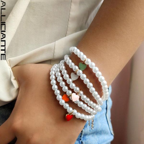 Strand Beaded Strands Simple Candy Heart White Pulsera de perlas de imitación para mujeres Colorful Dripping Oil Love Charm String Bead Bohemia Puls