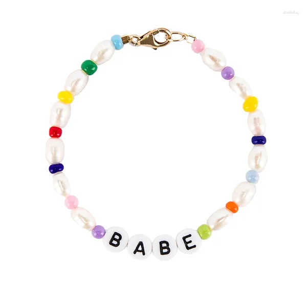 Strand Bracelet Alphabet fait à la main baroque perle d'eau douce exquise femmes perlées bracelets à la mode élastique empilable Pulsera mode