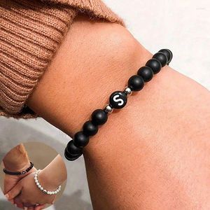 Brazalete inicial de hilos para hombres y mujer Onyx Onyx 6 mm cuentas con joyas de relación de letras Alfabeto