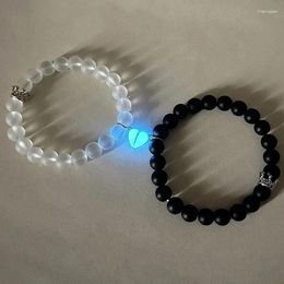 Strand lumineux magnétique amour coeur pendentif bracelet de perles ensemble avec blanc noir couleur bijoux à la main pour les couples cadeau de la Saint-Valentin