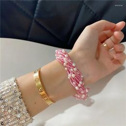 Bijoux multicouche à brin Natural 8 "Perne rose en zircon avec bracelet perlé blanc CZ fermoir