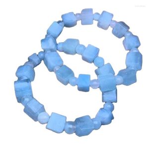 Strand Natural Crystal Aquamarine Bracelet Quartzite Sugek Cubes Vorm voor vrouwen Simple Sweet Stone Fshion sieraden