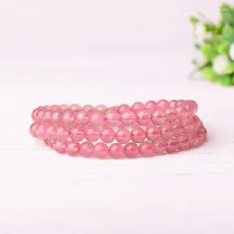 Bracelets de cristal naturel en gros de la fraise en gros